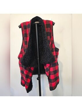 SWEET LOVELY BY JENN RED & BLACK CHECKERED ASYMMETRICAL SLEEVELESS VEST SIZE 2X